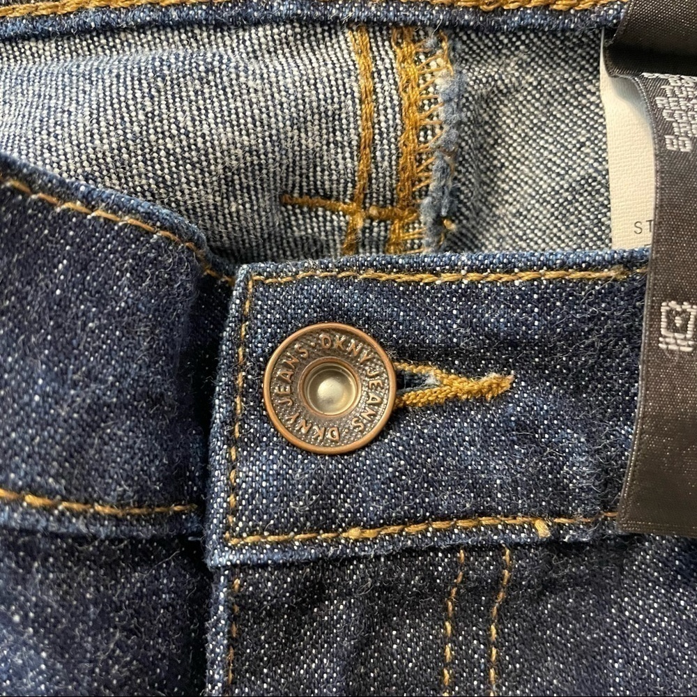 DKNY Vintage 80's look straight dark wash jeans with gold seams and no p… - Picture 5 of 10